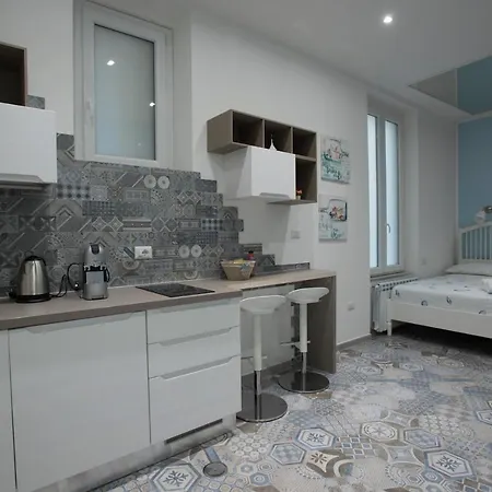 Nereidi 招待所 萨莱诺